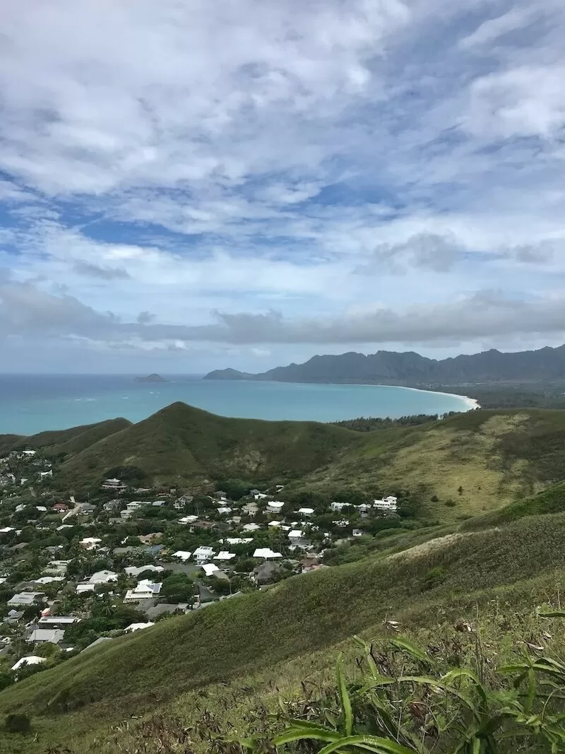 Hikes and Viewpoints in Oahu, Lanikai Pillbox Hike, Kaiwa Ridge Trail