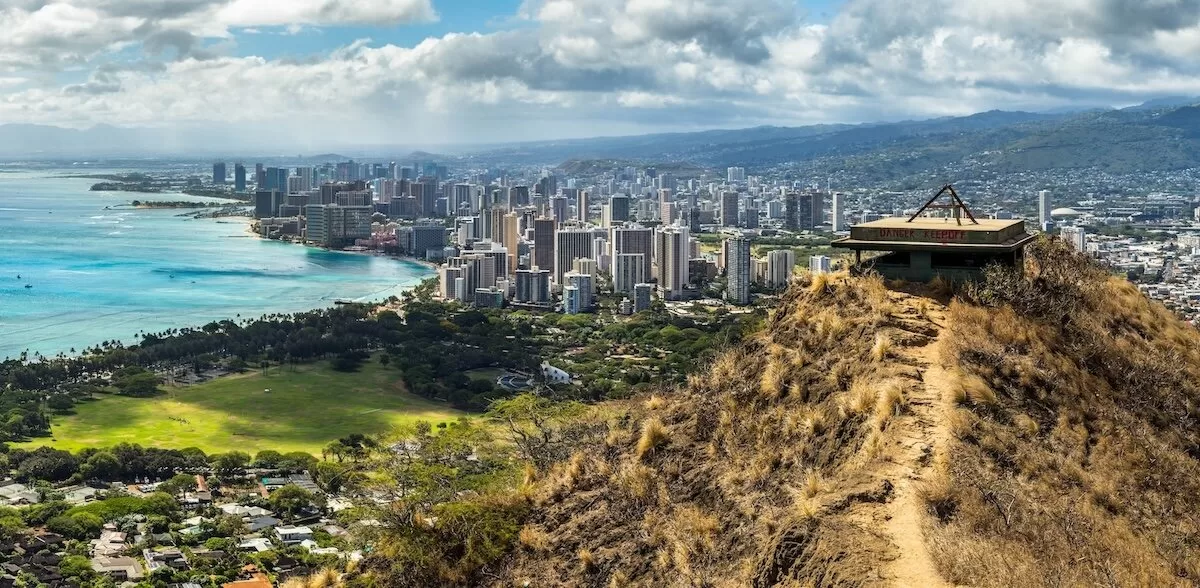 Best hikes in Oahu, What to do in Oahu Hawaii, Diamond Head