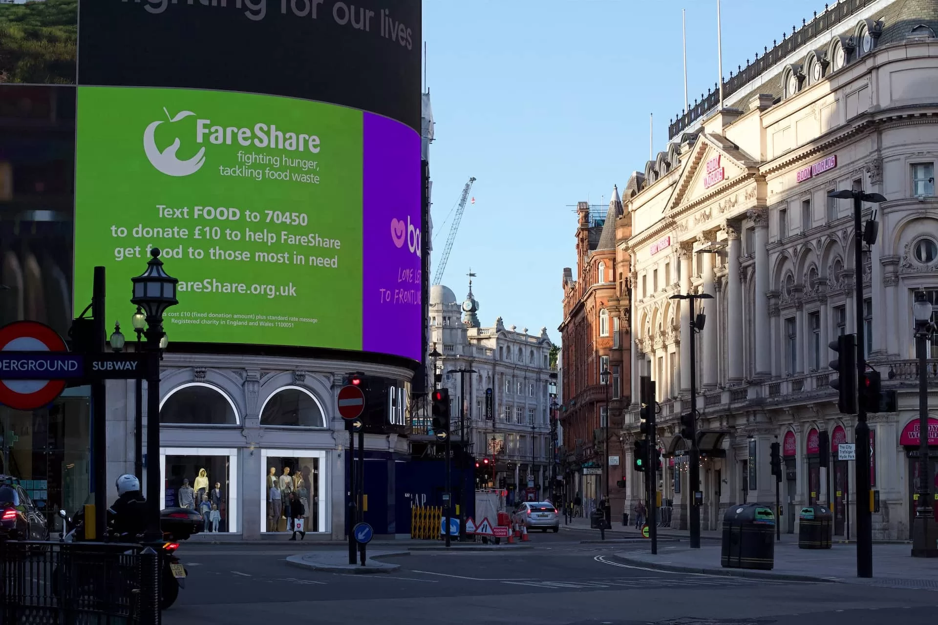 Streets of Piccadilly Circus. Best instagrammable spots in London