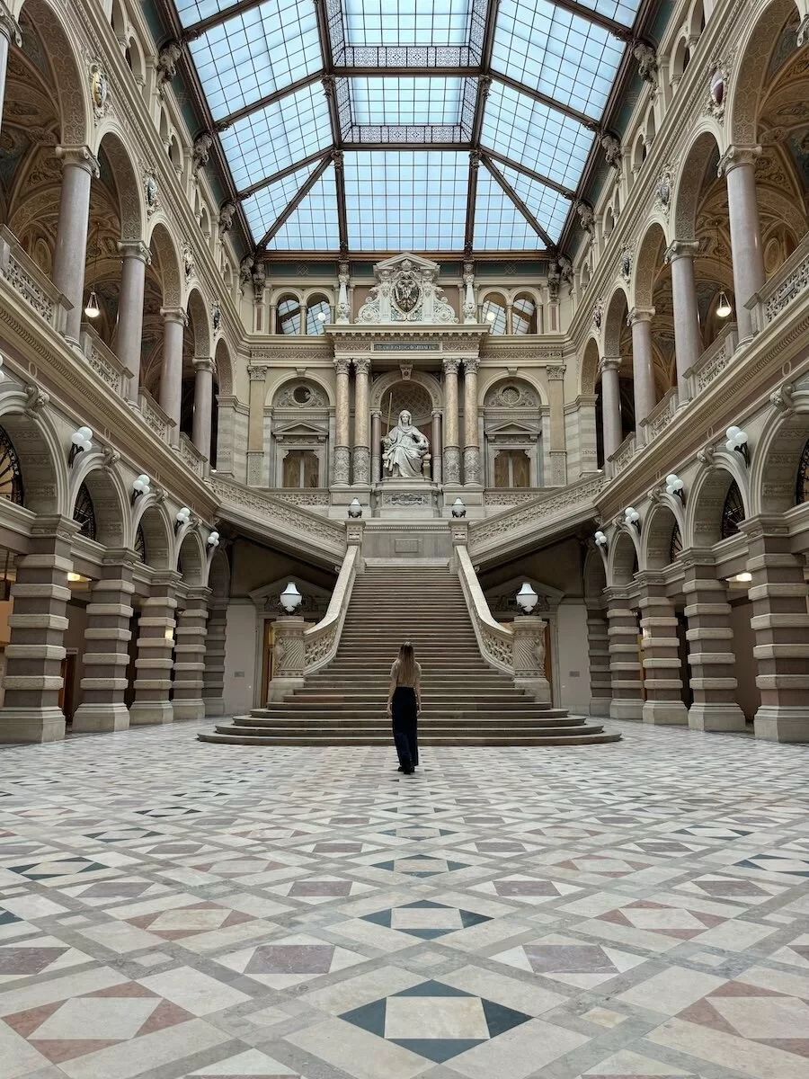 most instagrammable spots in Vienna, Justizpalast / Palace of Justice