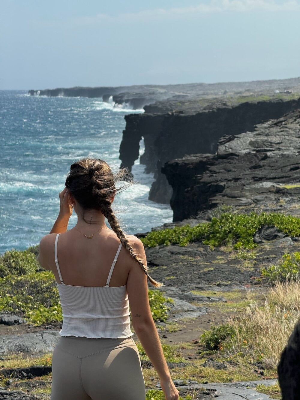 most instagrammable spots in Big Island Hawaii, Holei Seach Arch, Volcano National Park